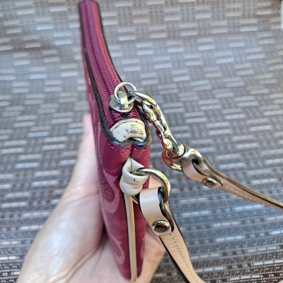 Coach Fuchsia Pink Small Zip Top Clutch Wristlet - Picture 8 of 12